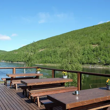 Valle Lapland Ferienpark 4*